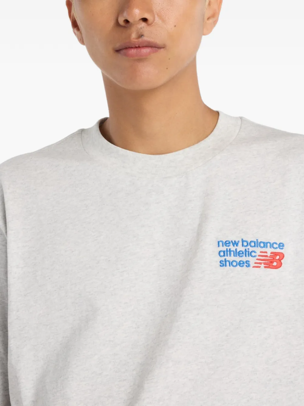New Balance T-shirt met geborduurd logo Grijs