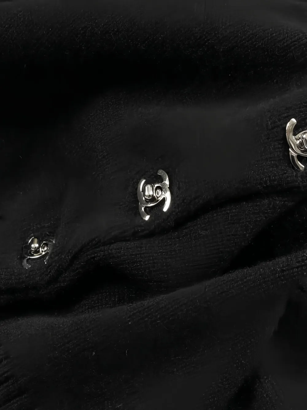 Pre-owned Chanel 1986-1988 Coco Mark Turn-lock Sweater In Black