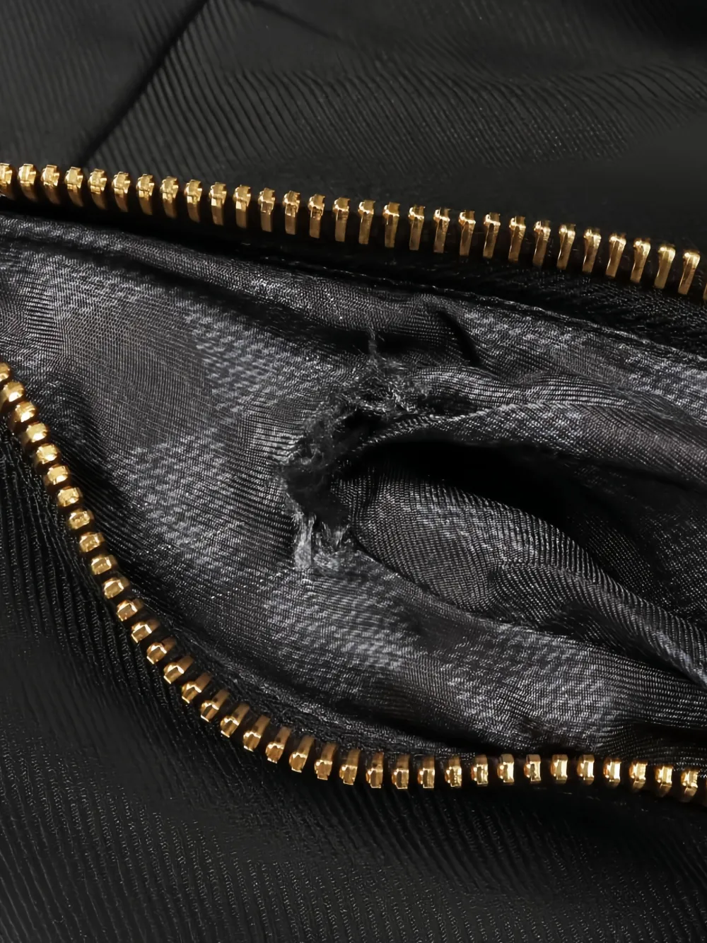 Pre-owned Louis Vuitton 2000s Zip-pocket Trousers In Black