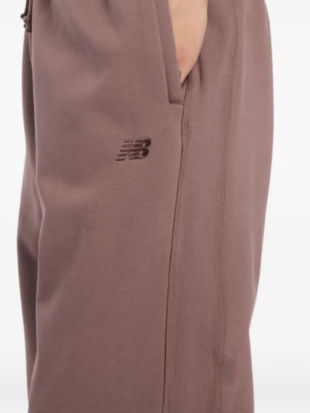 New Balance Joggingbroek met geborduurd logo Bruin