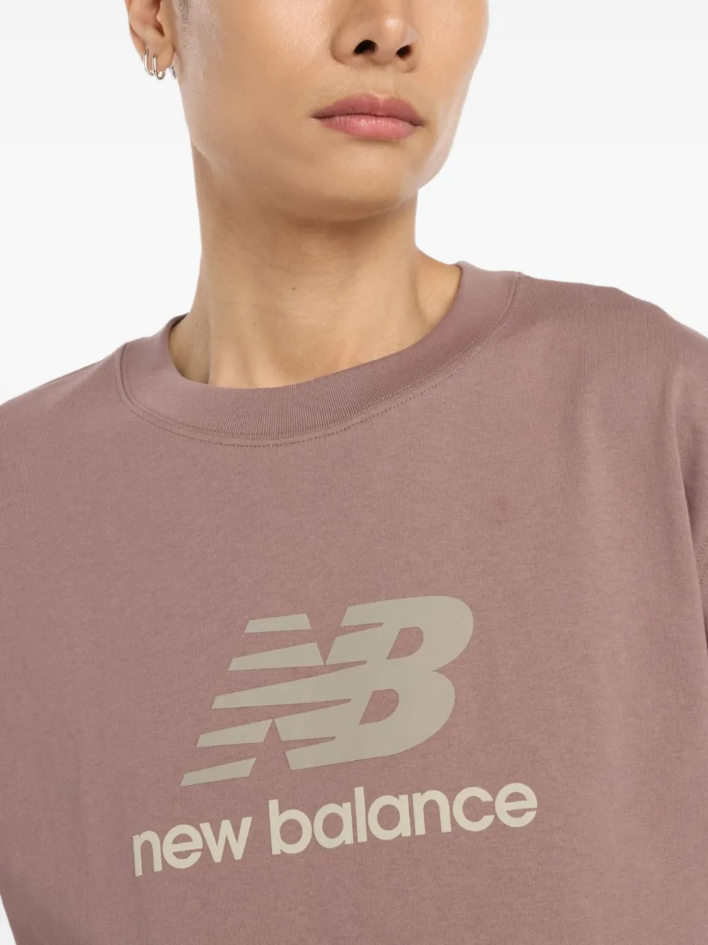 New Balance Athletics T-shirt met logo Bruin