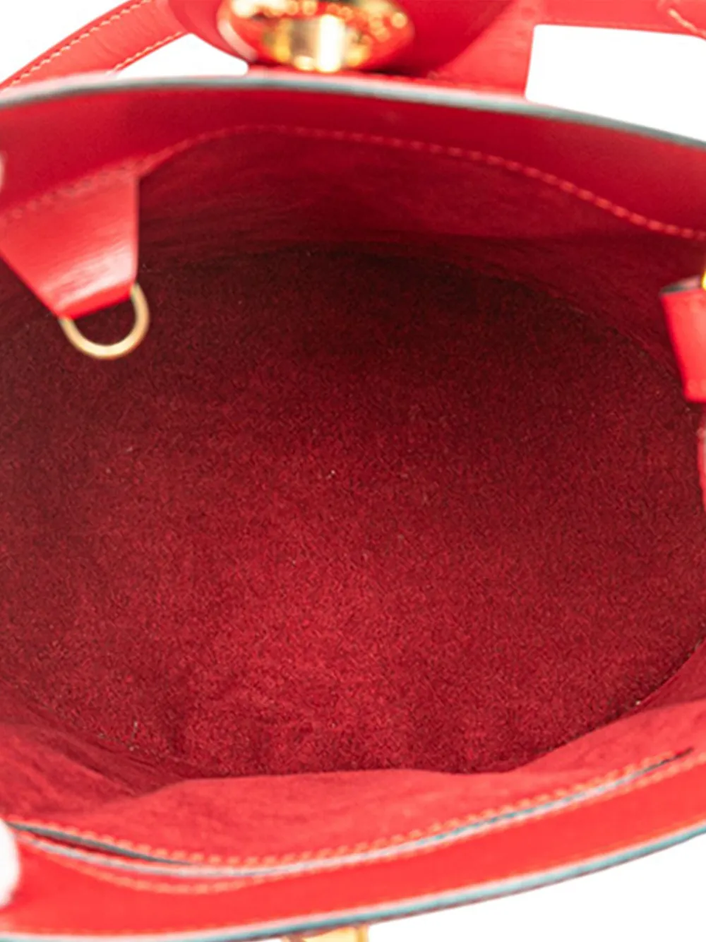 Pre-owned Louis Vuitton 1996 Epi Cluny Shoulder Bag In Red