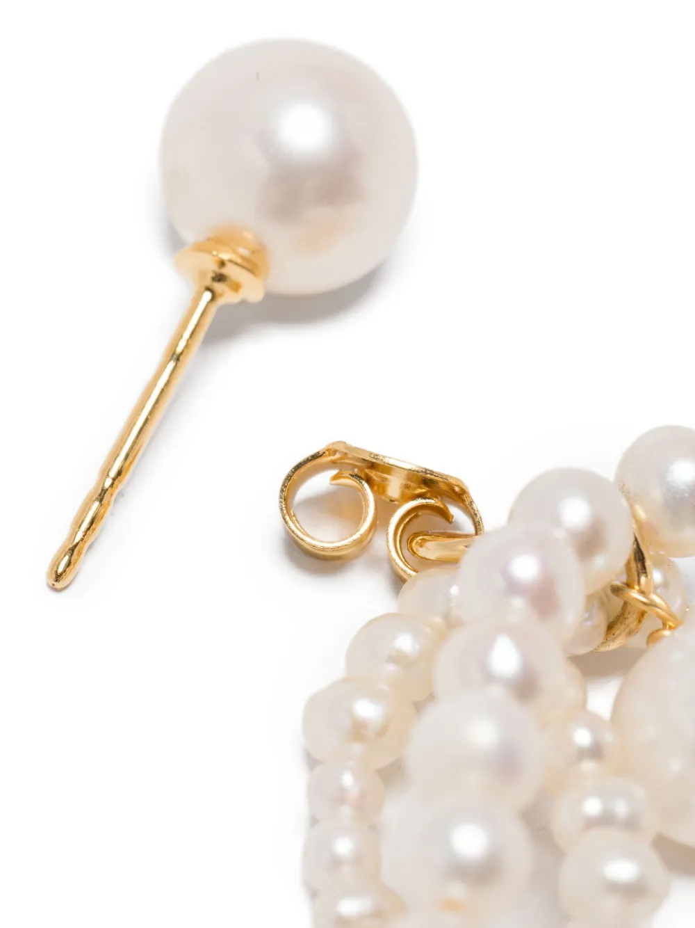  Completedworks Pendientes Largos Con Perla - Dorado 