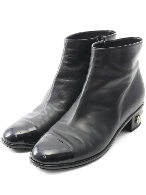 CHANEL Pre-Owned 2000 camellia coco mark short boots