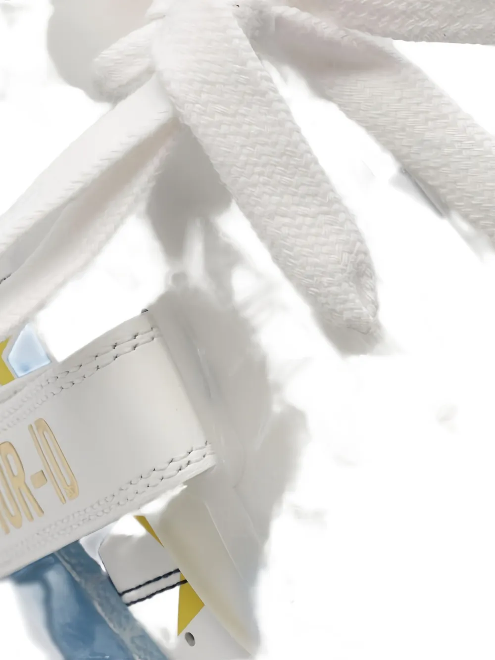 Pre-owned Dior Id Sneakers In White