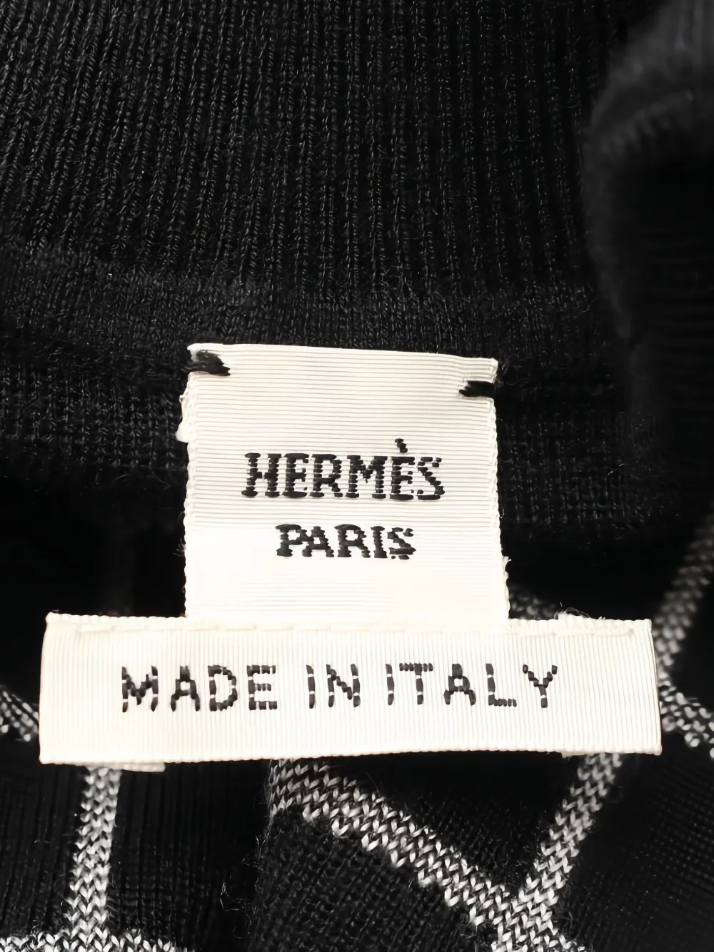 Hermès Pre-Owned 00s high-neck check sweater | Image 2