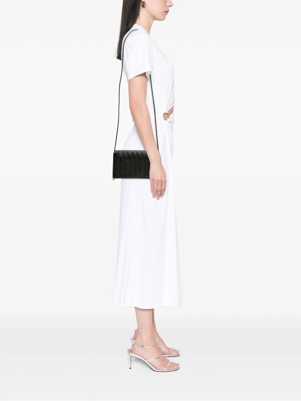 Bottega Veneta Pre-Owned 2021-2025 Calfskin Intrecciato Solstice Phone Pouch crossbody bag | Pre-Owned | Image 2