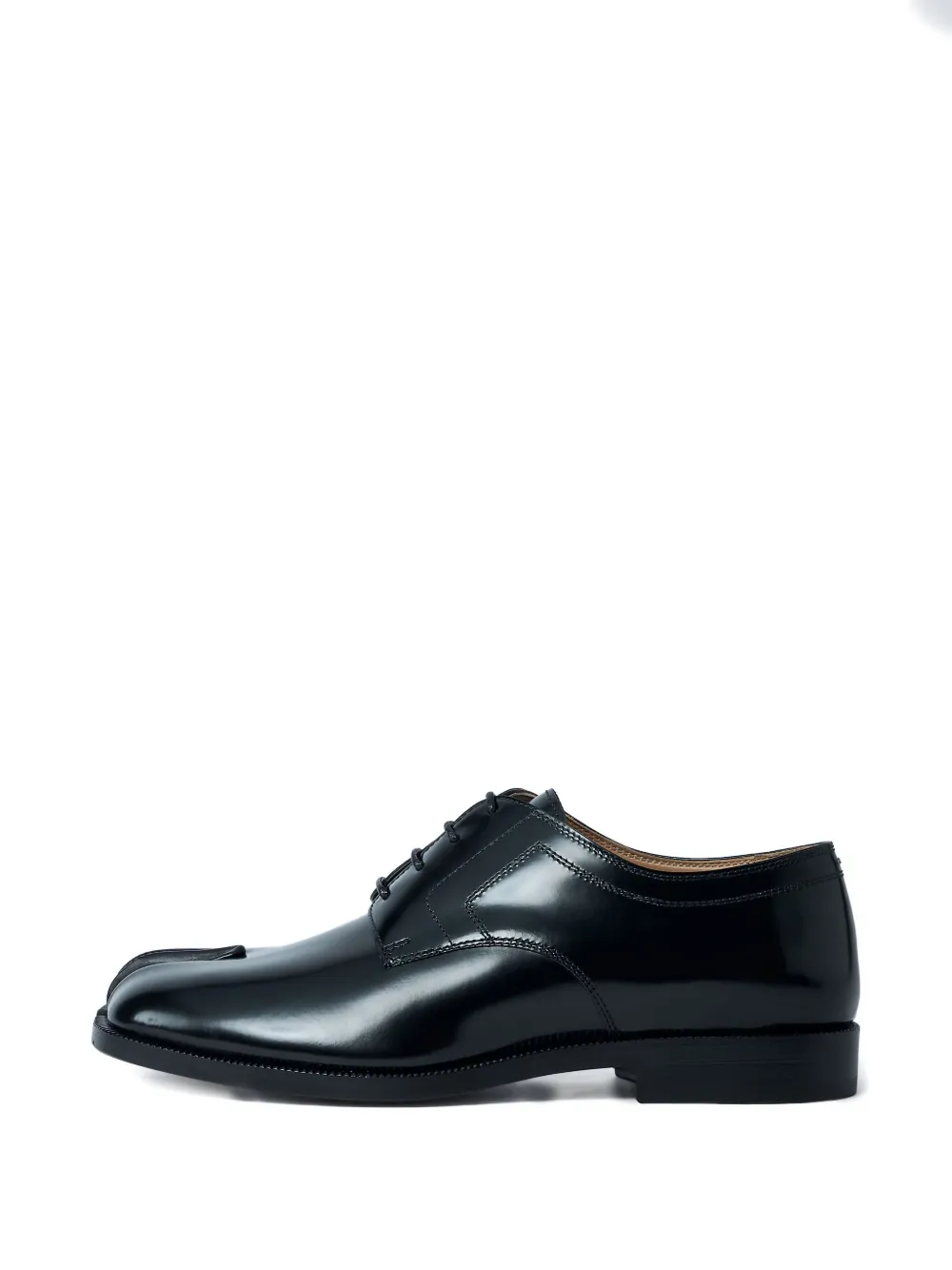 Maison Margiela Tabi Lace-up Shoes In Black