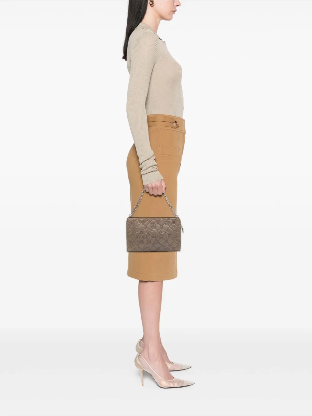 CHANEL Pre-Owned 2010-2011 Embossed Lambskin Lucky Symbols Pochette shoulder bag | Pre-Owned | Image 2