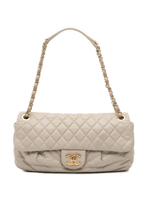 CHANEL Pre-Owned bolsa de hombro Flap de piel de becerro capitonada 2011