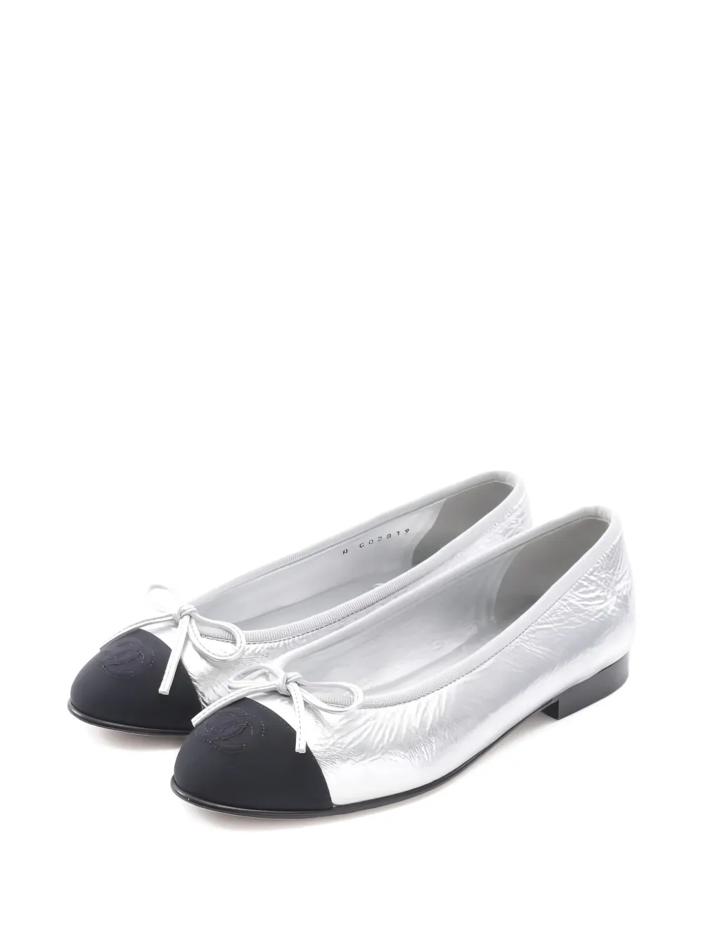 CHANEL Pre-Owned leather ballet flats | Silver | Image 1