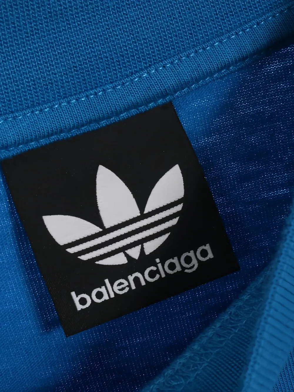 Balenciaga Pre-Owned x Adidas side-stripe t-shirt | Blue | FARFETCH ZA
