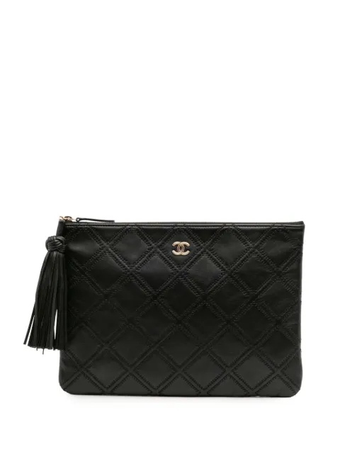 CHANEL Pre-Owned bolsa de mano O Case mediana de piel de cordero capitonada con doble costura y borla 2017-2018
