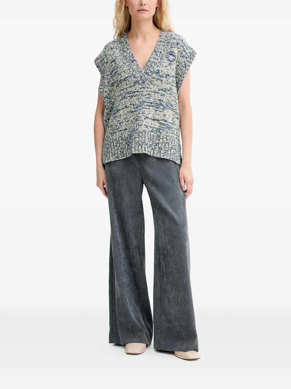 Arazza V-Neck Vest