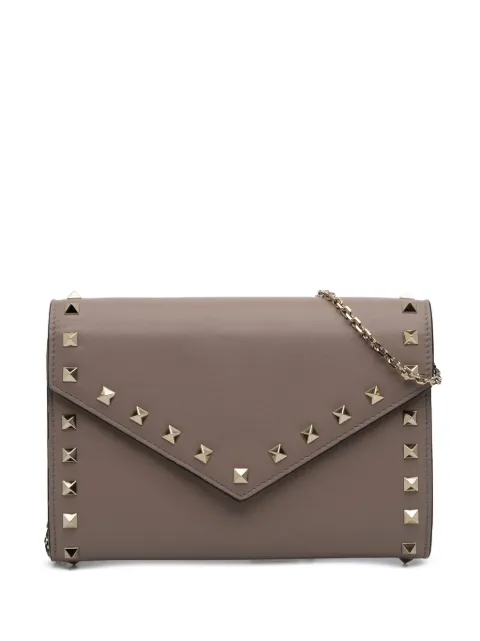 Valentino Garavani Pre-Owned 2000-2017 Calfskin Rockstud Envelope Wallet on Chain crossbody bag