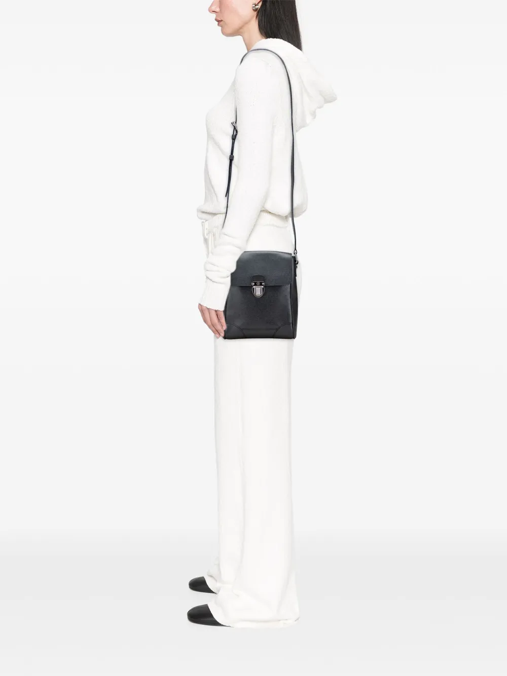 Louis Vuitton Pre-Owned 2008 Taiga Luca crossbody bag | Pre-Owned | Image 2