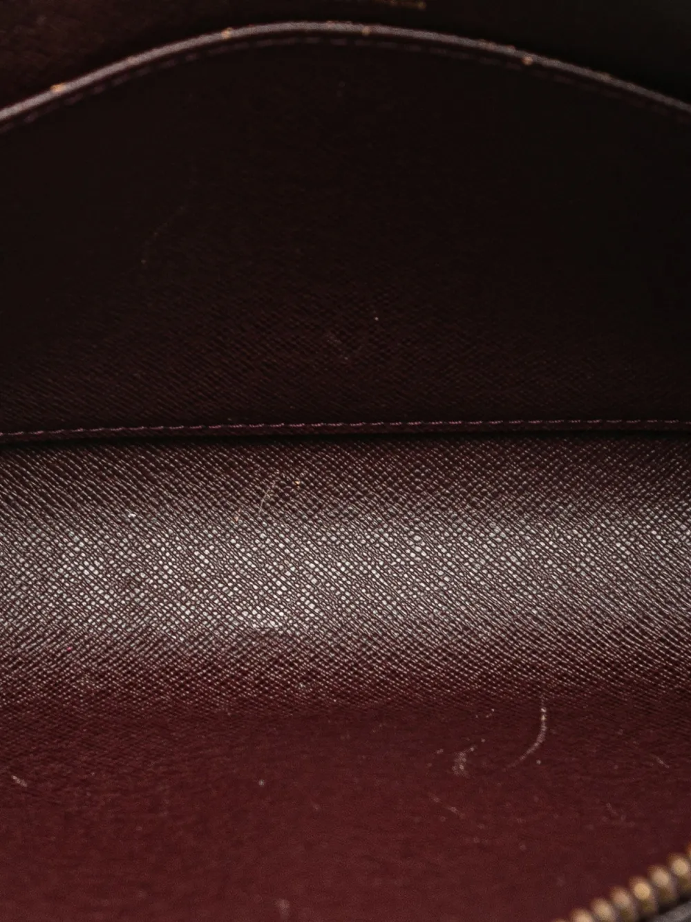 Pre-owned Louis Vuitton 1999 Taiga Pochette Baikal Clutch Bag In Red