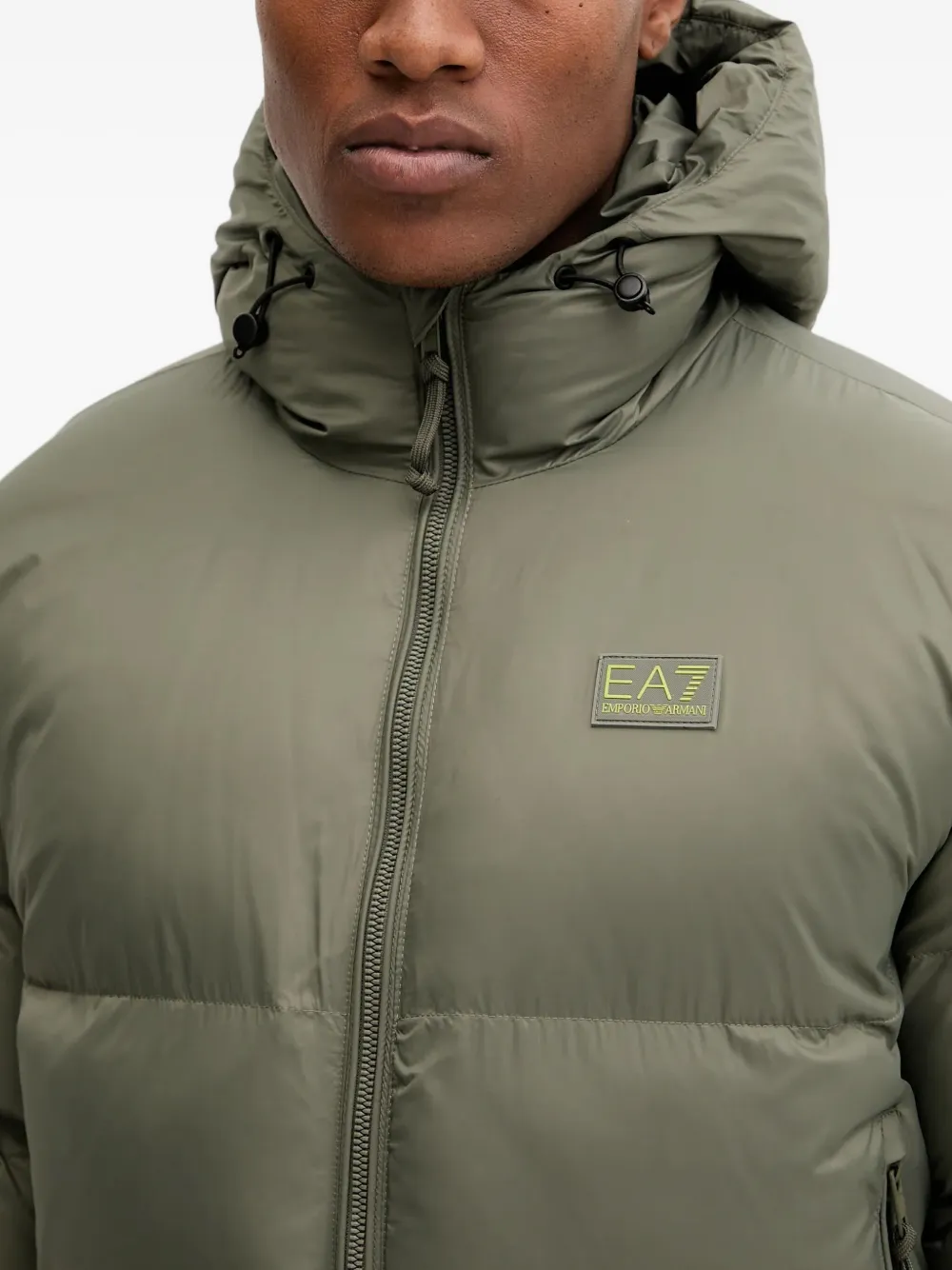 Ea7 Emporio Armani Jack met capuchon en logopatch Groen