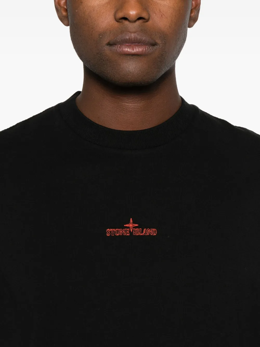 Stone Island T-shirt met geborduurd logo Zwart