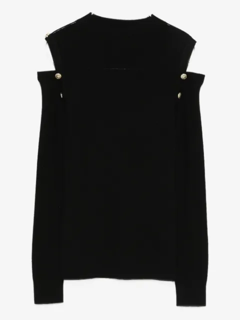 D.Exterior off-shoulder blouse