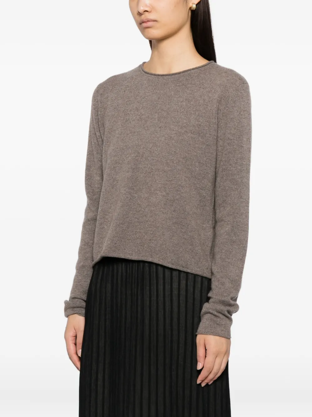 Lisa Yang Ida top Bruin