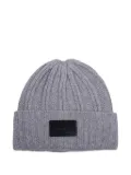 Max Mara ribbed logo-patch beanie hat - Grey