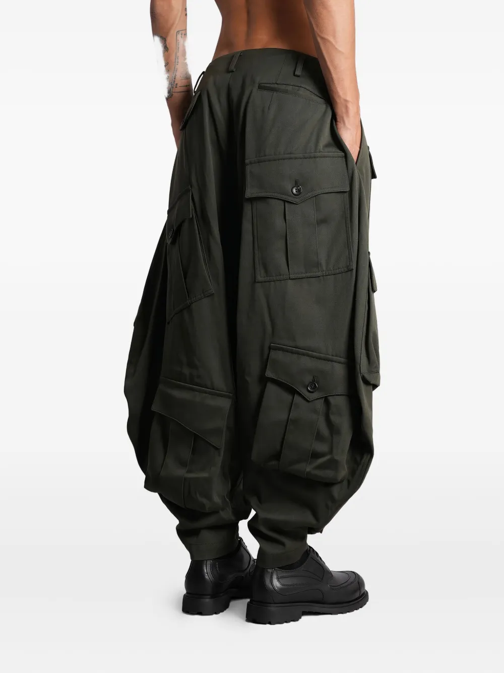 Comme des Garçons Homme Plus Broek met meerdere zakken en knopen Groen