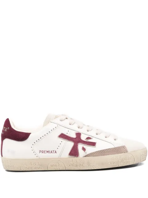 Premiata tenis con agujetas