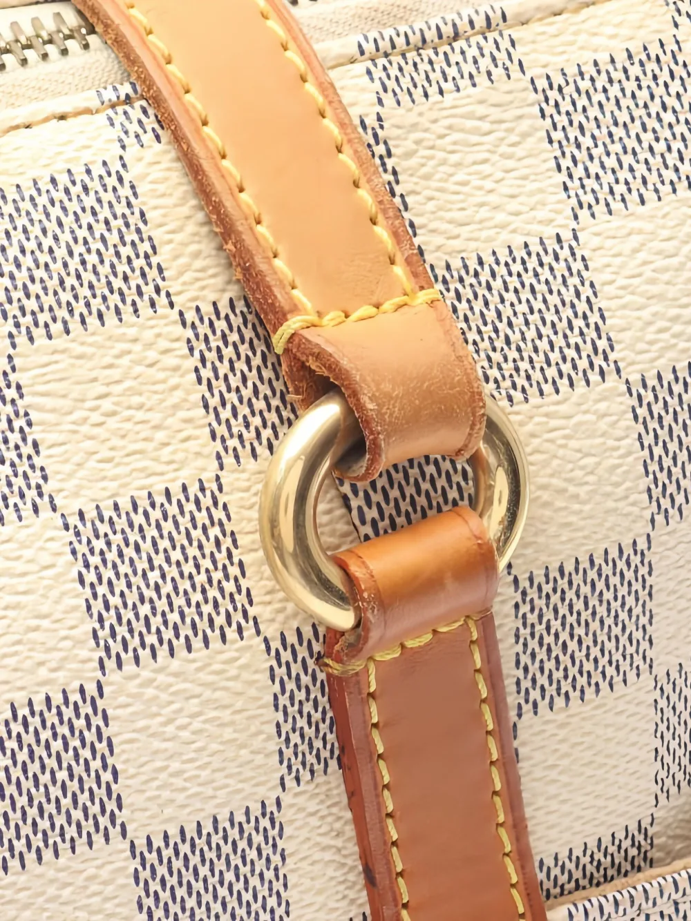 Pre-owned Louis Vuitton 2009 Totally Mm Damier Azur Tote Bag In White