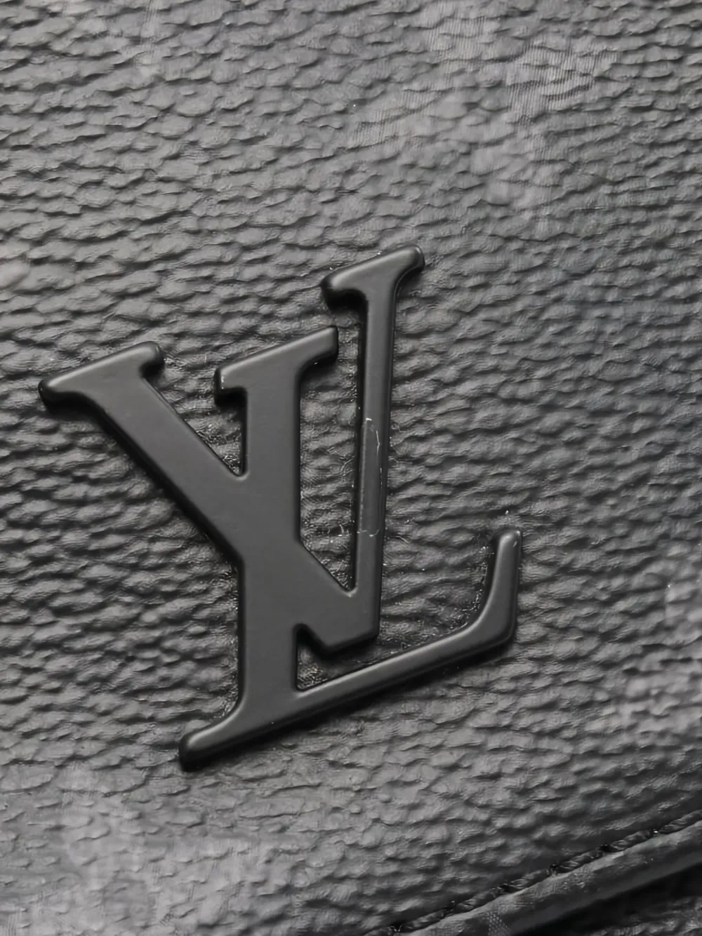 Pre-owned Louis Vuitton Monogram District Pm Shoulder Bag In Black