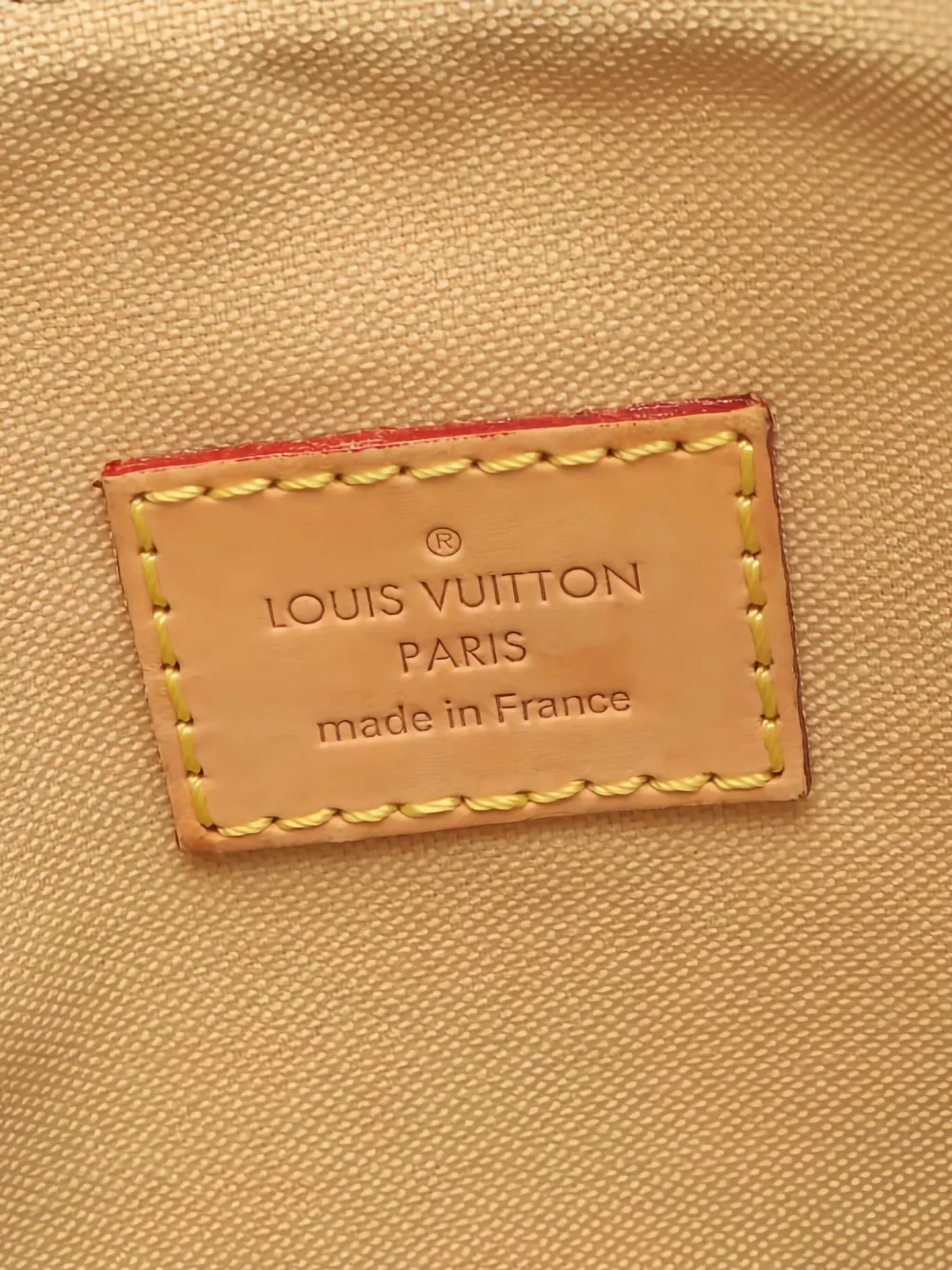 Pre-owned Louis Vuitton Pochette Bosphore Shoulder Bag In Neutral