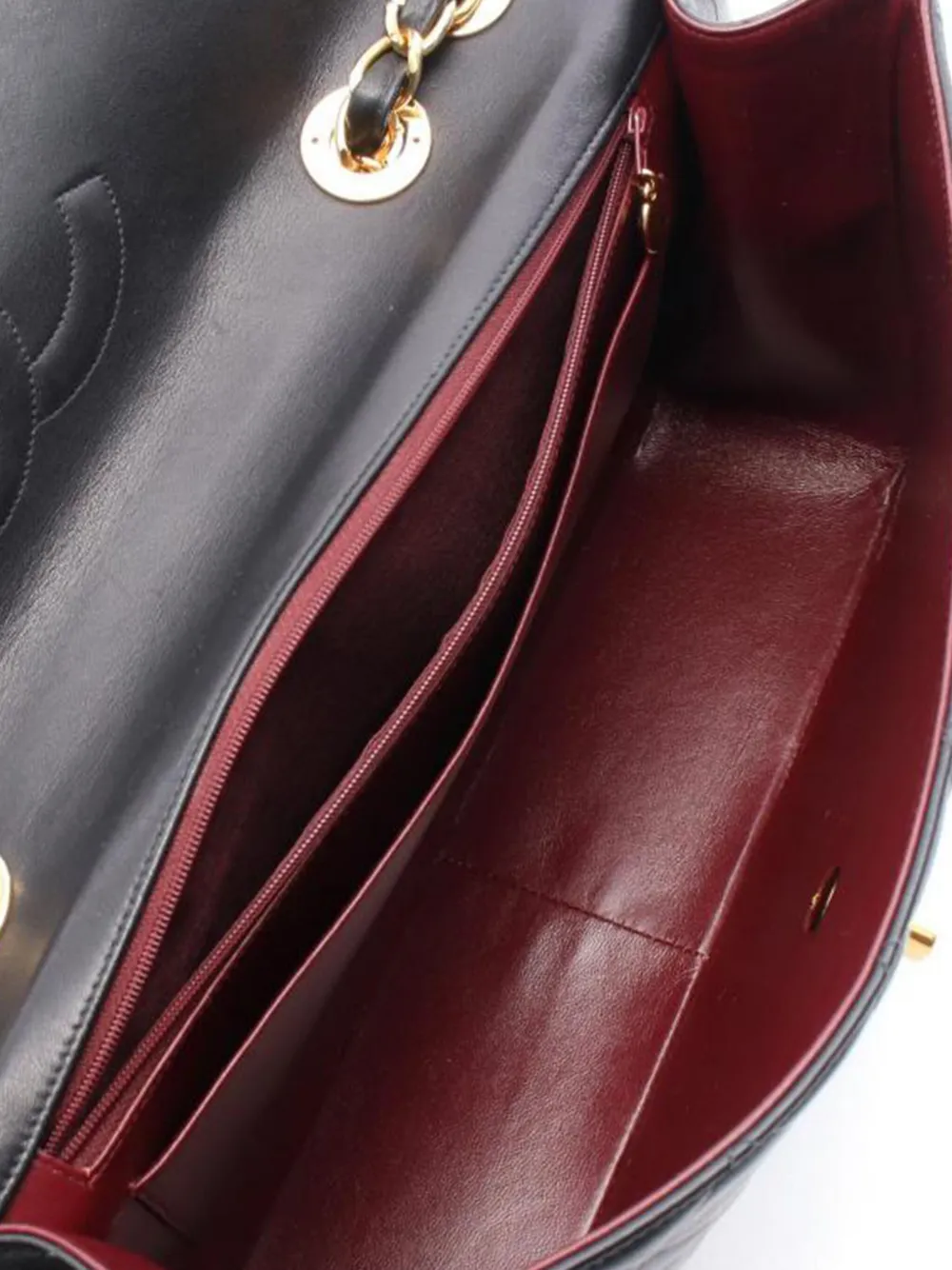 Pre-owned Chanel Classic Flap Shoulder Bag In Black