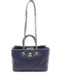 CHANEL Pre-Owned V-stitch quilted two-way handbag - Blue
