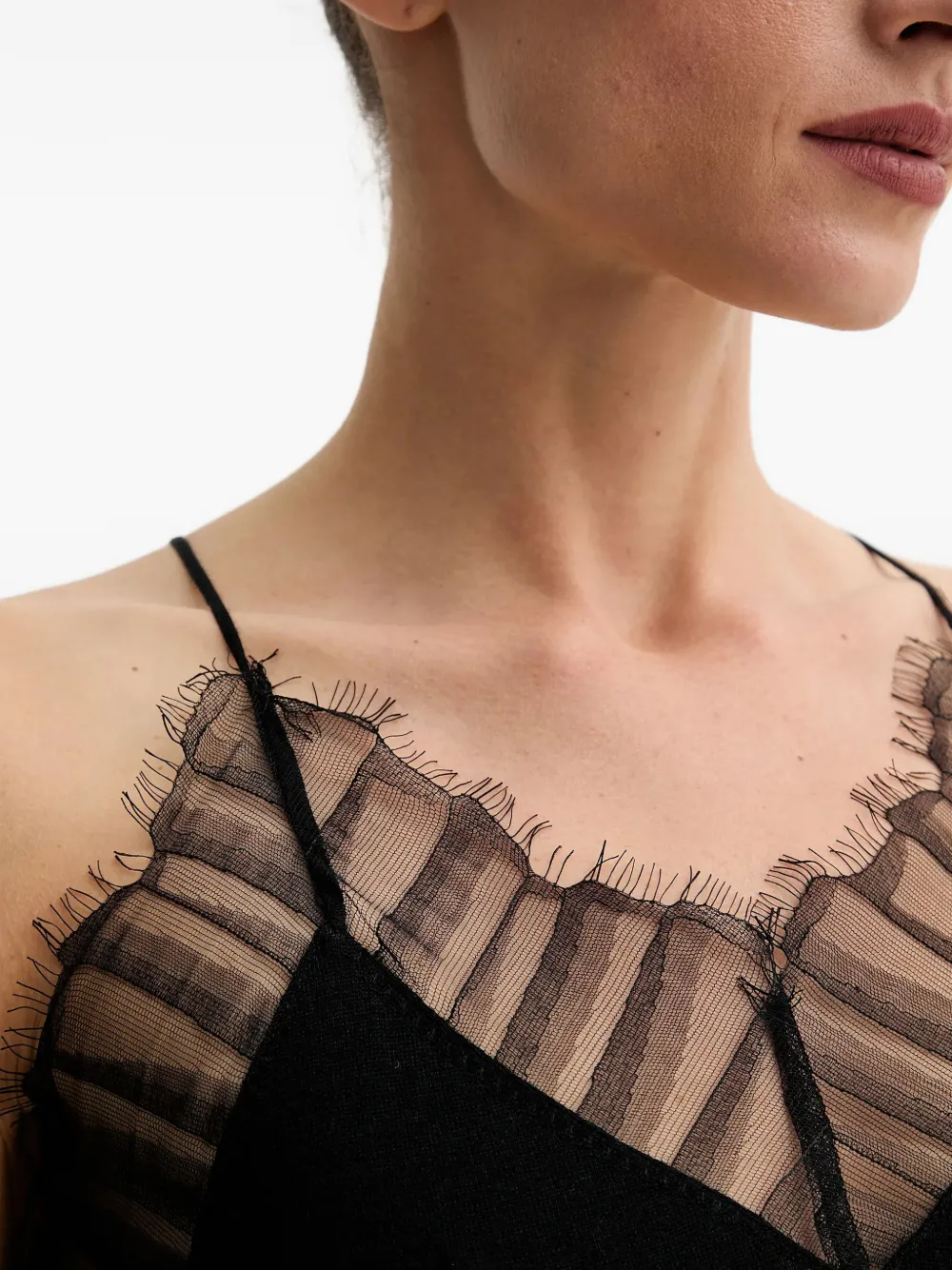 IRO Blouse met V-hals en kant Zwart