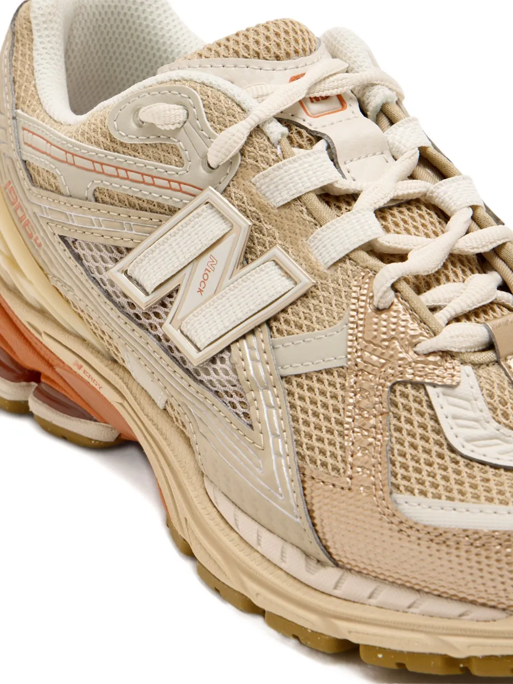 New Balance 1906R sneakers met vlakken Beige