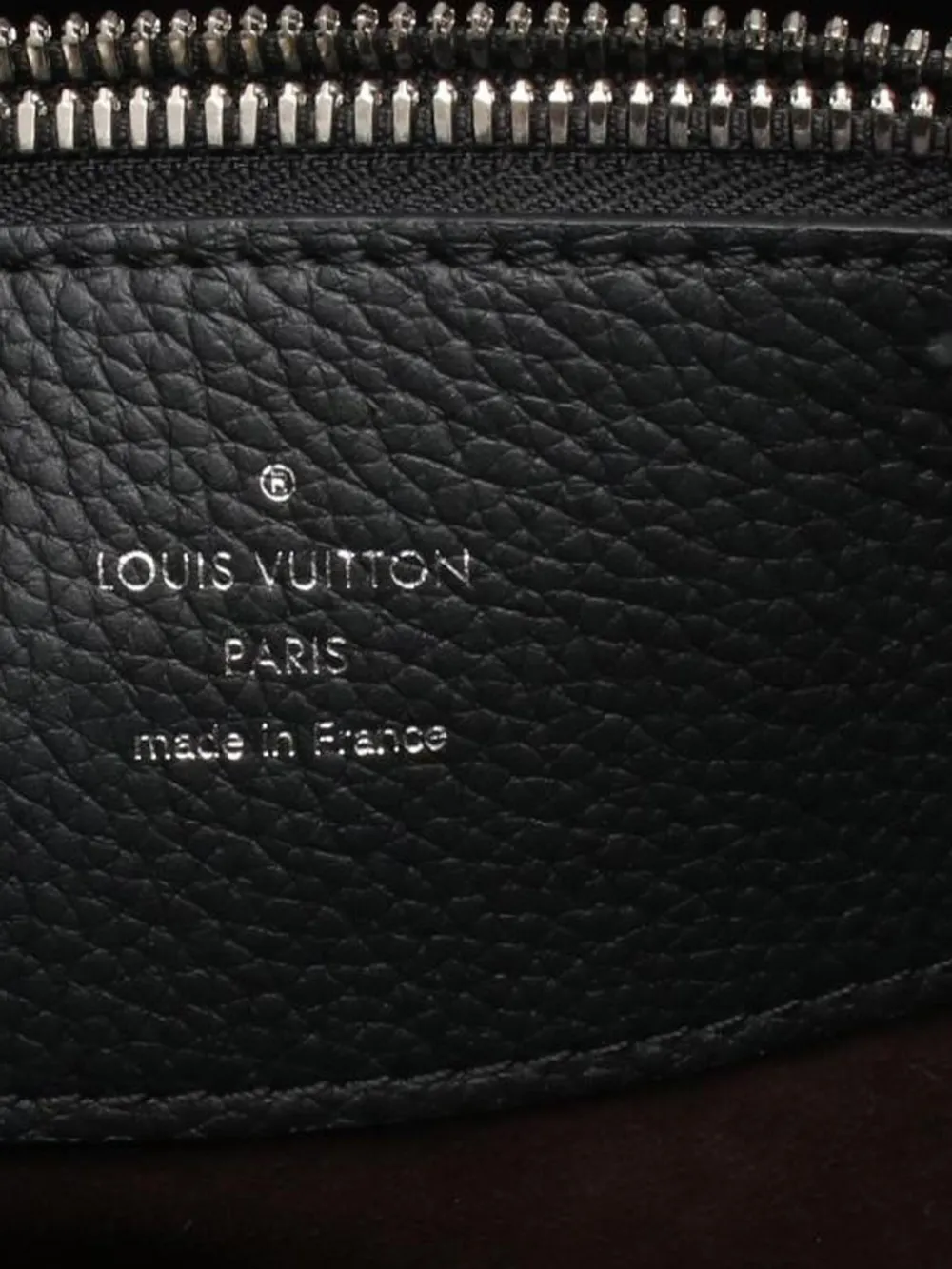 Pre-owned Louis Vuitton Bella Mahina Handbag In Black