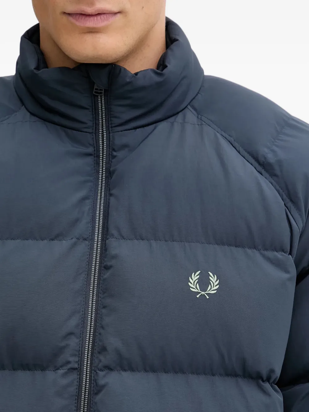 Fred Perry Gewatteerd jack met geborduurd logo Blauw