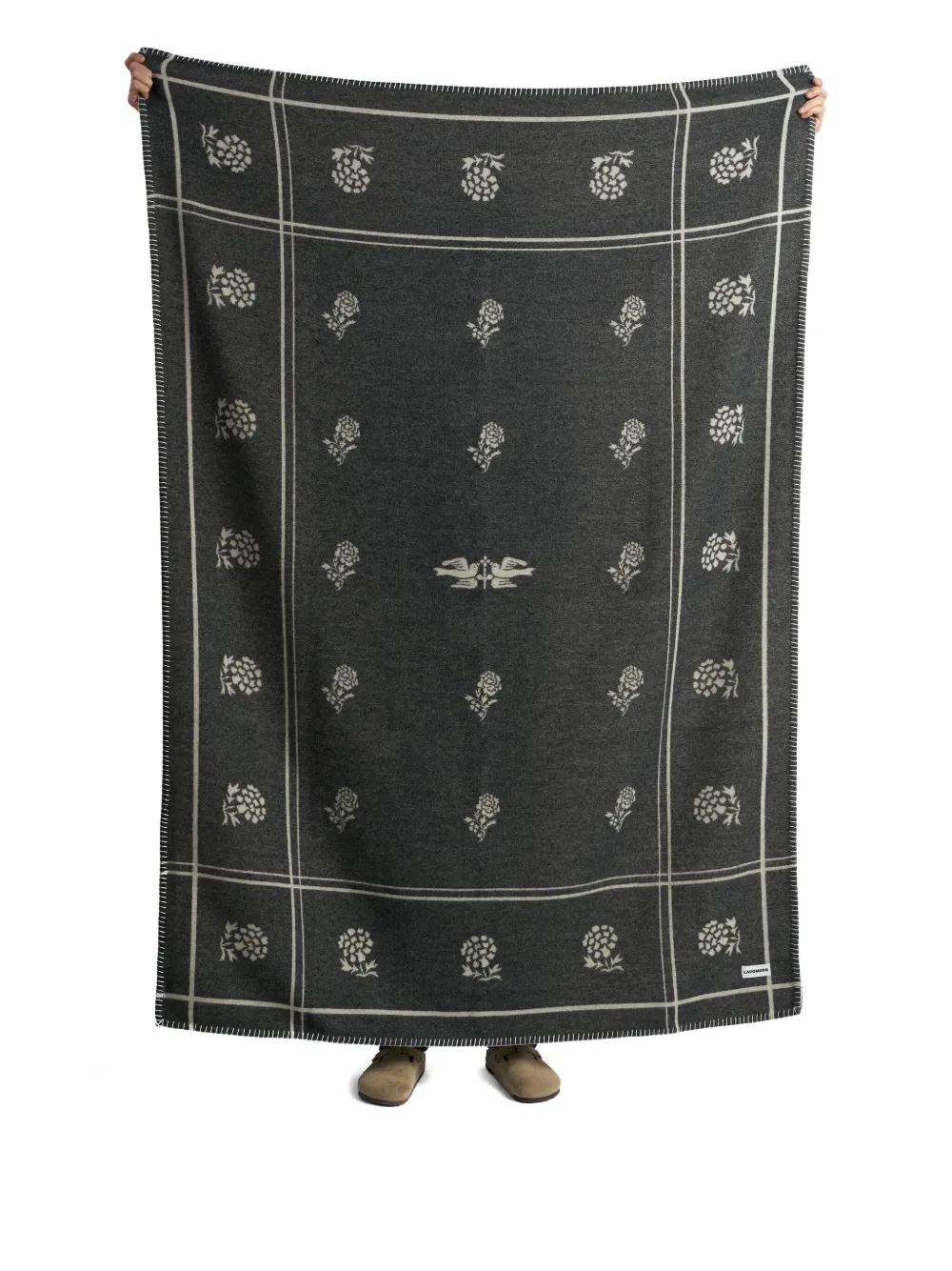 Lagomoro Joni Floral-print Blanket (200cm X 140cm) In Black
