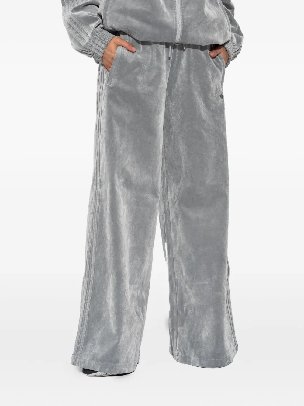 Adidas Originals Three-stripe Jw7331 Track Pants In Gray