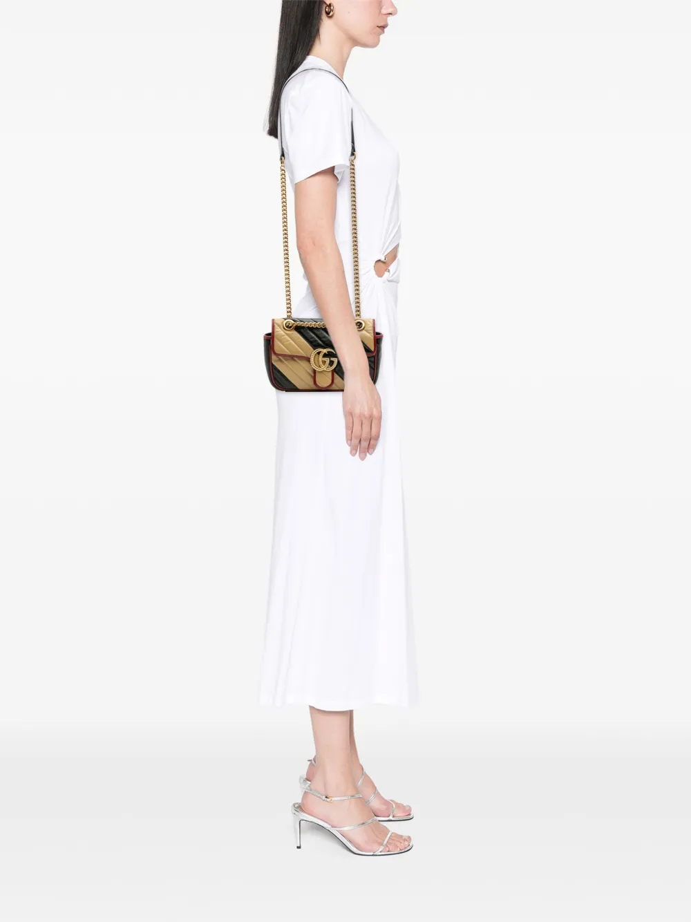 Gucci Pre-Owned 2016-2025 Small GG Marmont Matelasse Diagonal Leather Torchon shoulder bag | Pre-Owned | Image 2