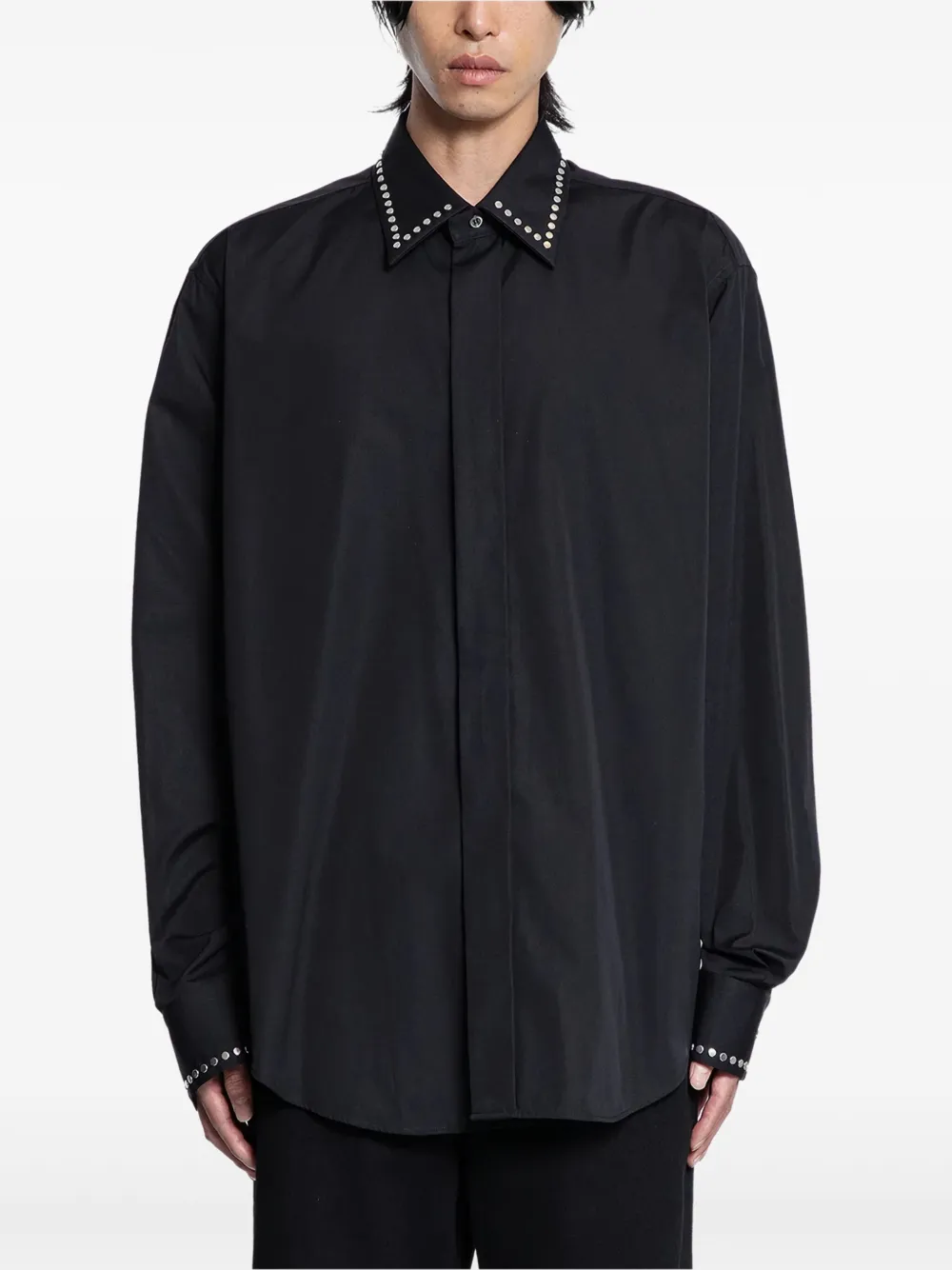 Alexander McQueen chemise en popeline de coton à détails de clous | noir | Image 1