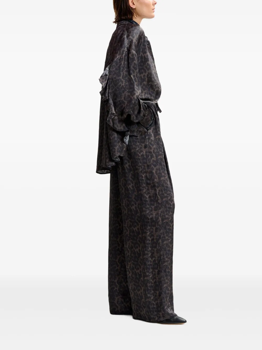 Essentiel Antwerp Ilorin Leopard-print Ruffled Shirt In Black