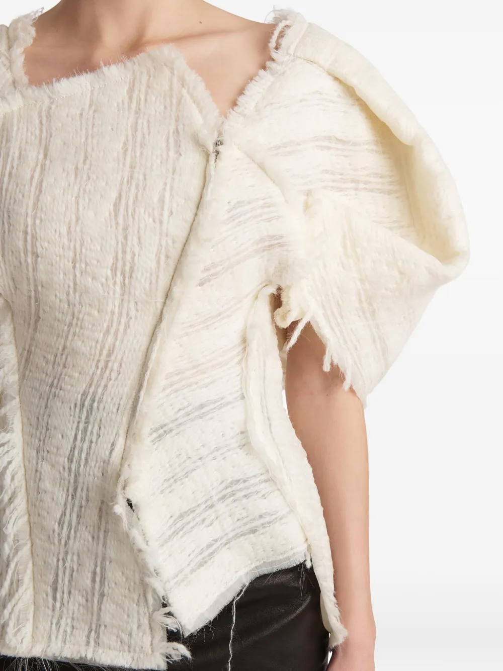 KHAITE Quan top met franje mouwen Beige