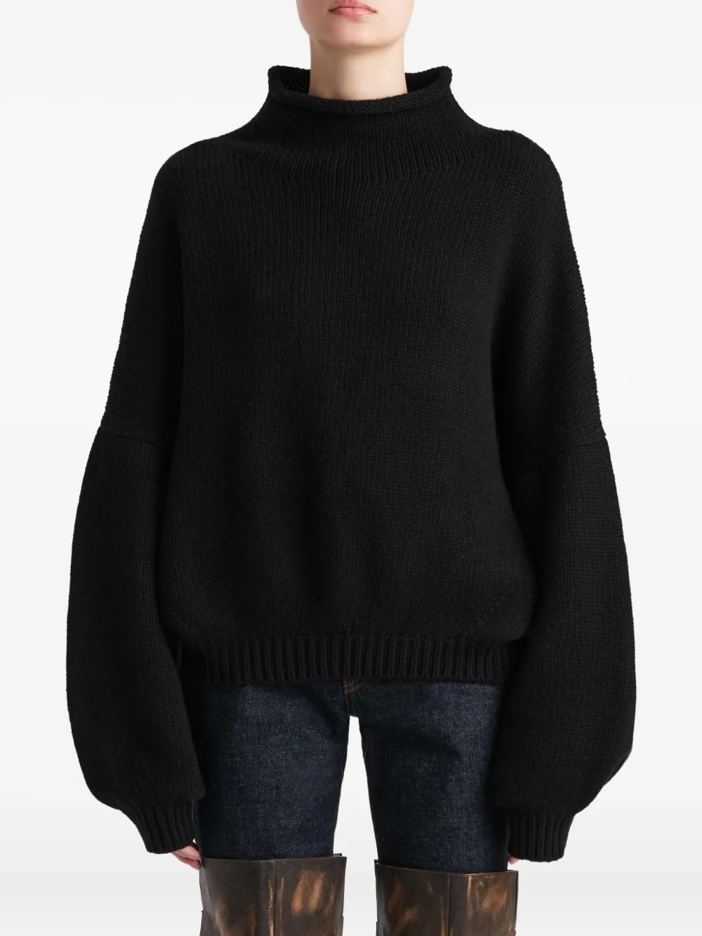 Khaite Juniper Cashmere Sweater In Black
