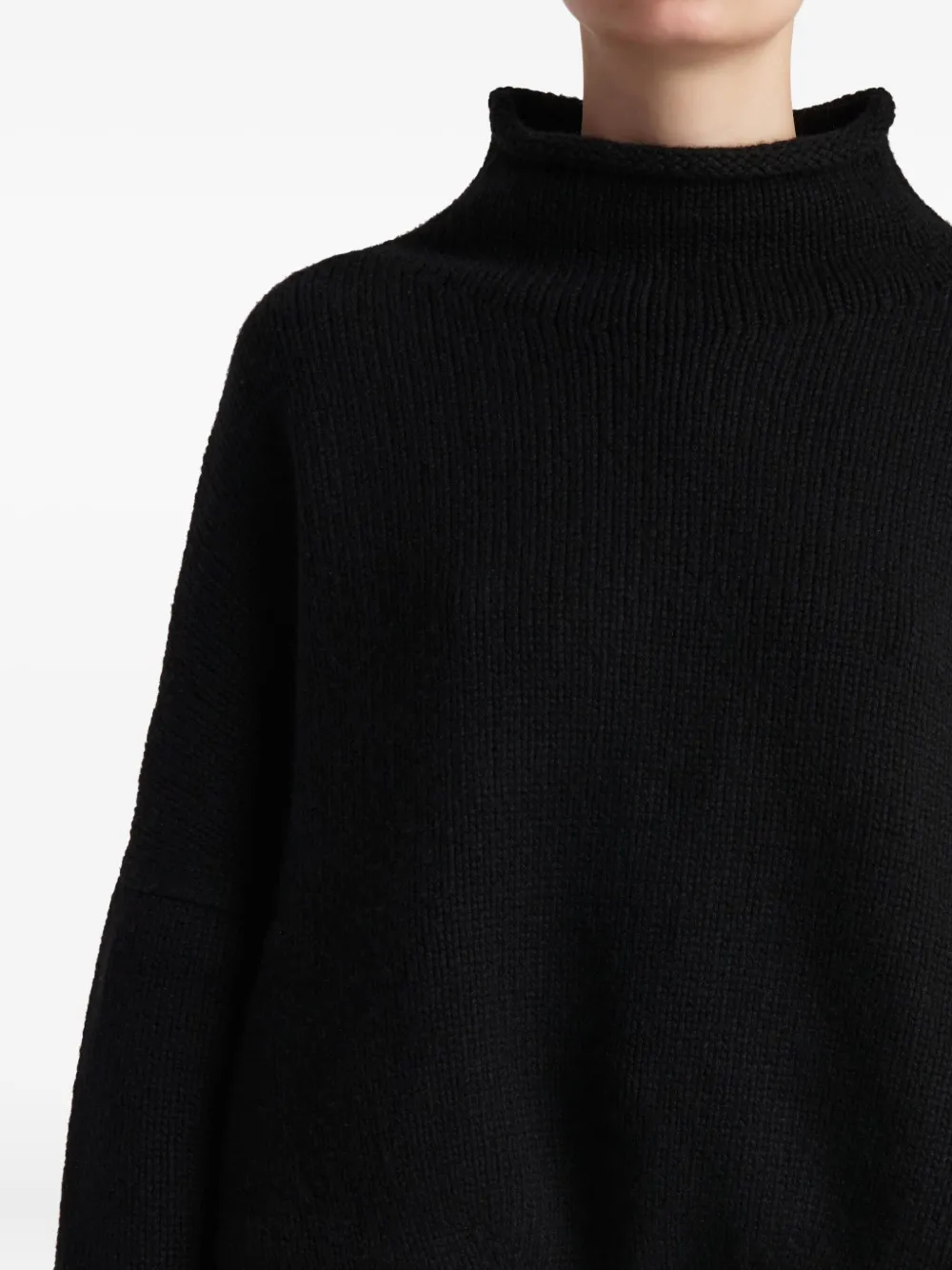Khaite Juniper Cashmere Sweater In Black