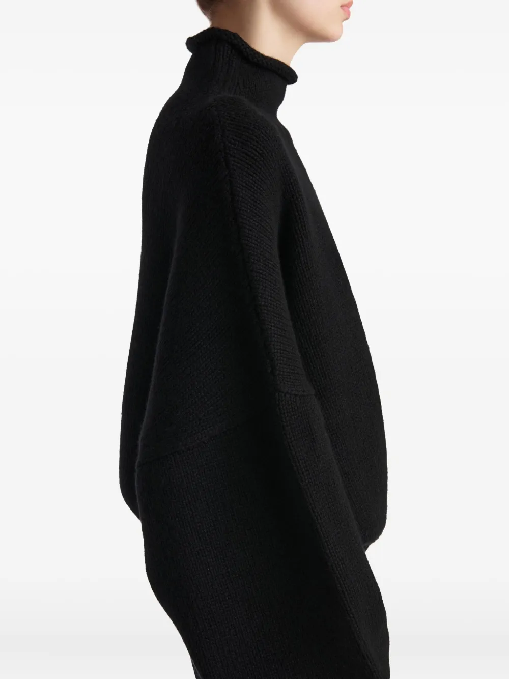 Khaite Juniper Cashmere Sweater In Black
