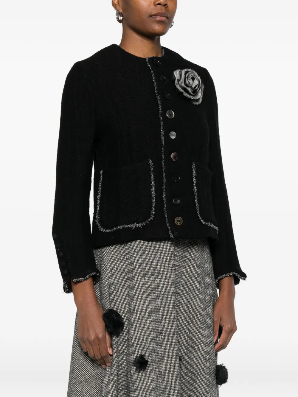 A Tentative Atelier Flower-appliqué Fitted Jacket In Black