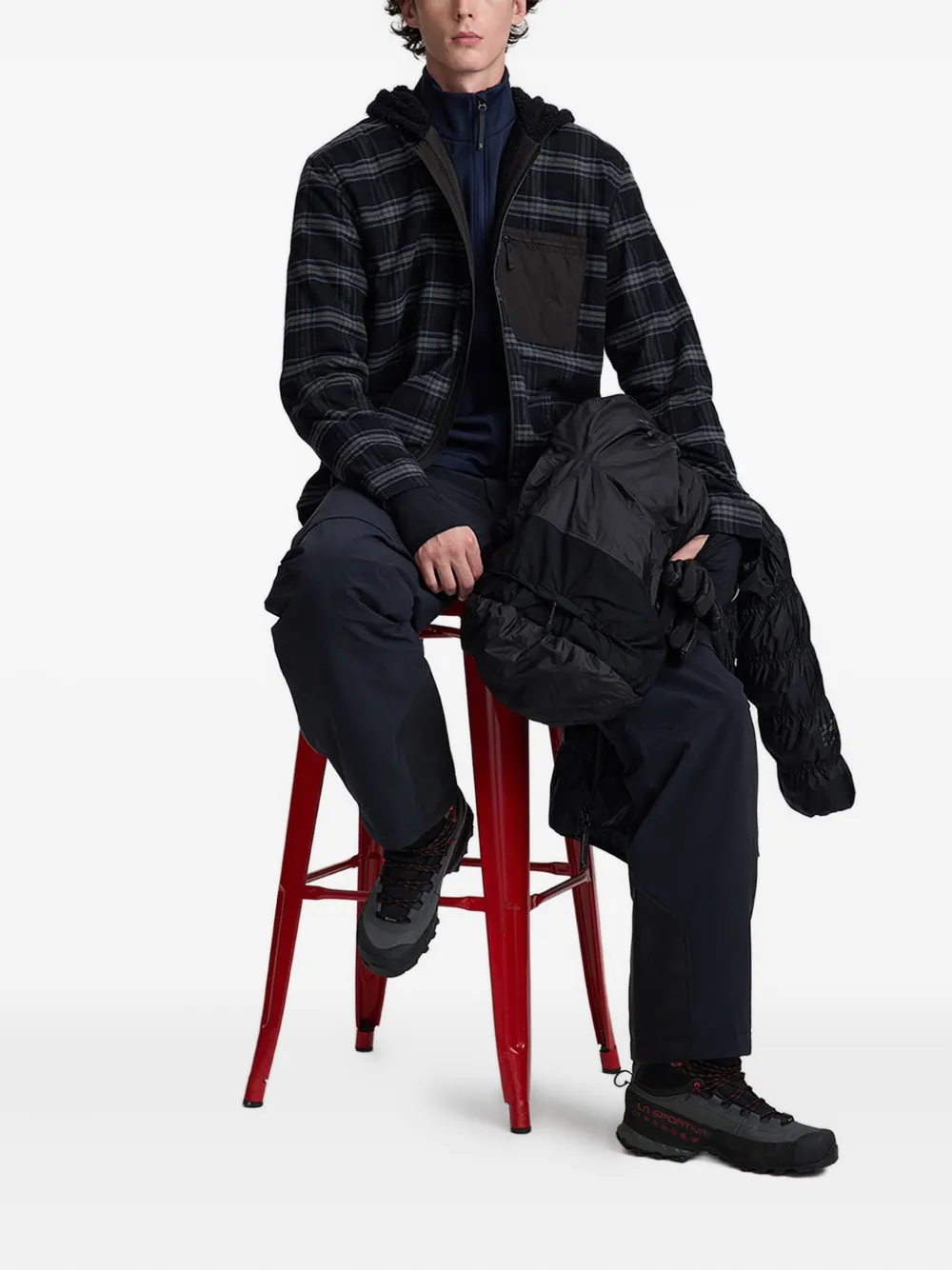 Aztech Mountain veste Loge Peak à capuche | Vestes légères | Image 2