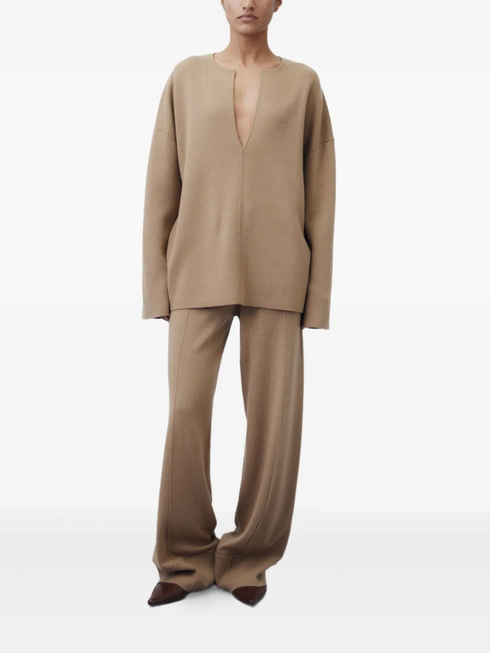 Allude V-neck Knitted Top In Neutral