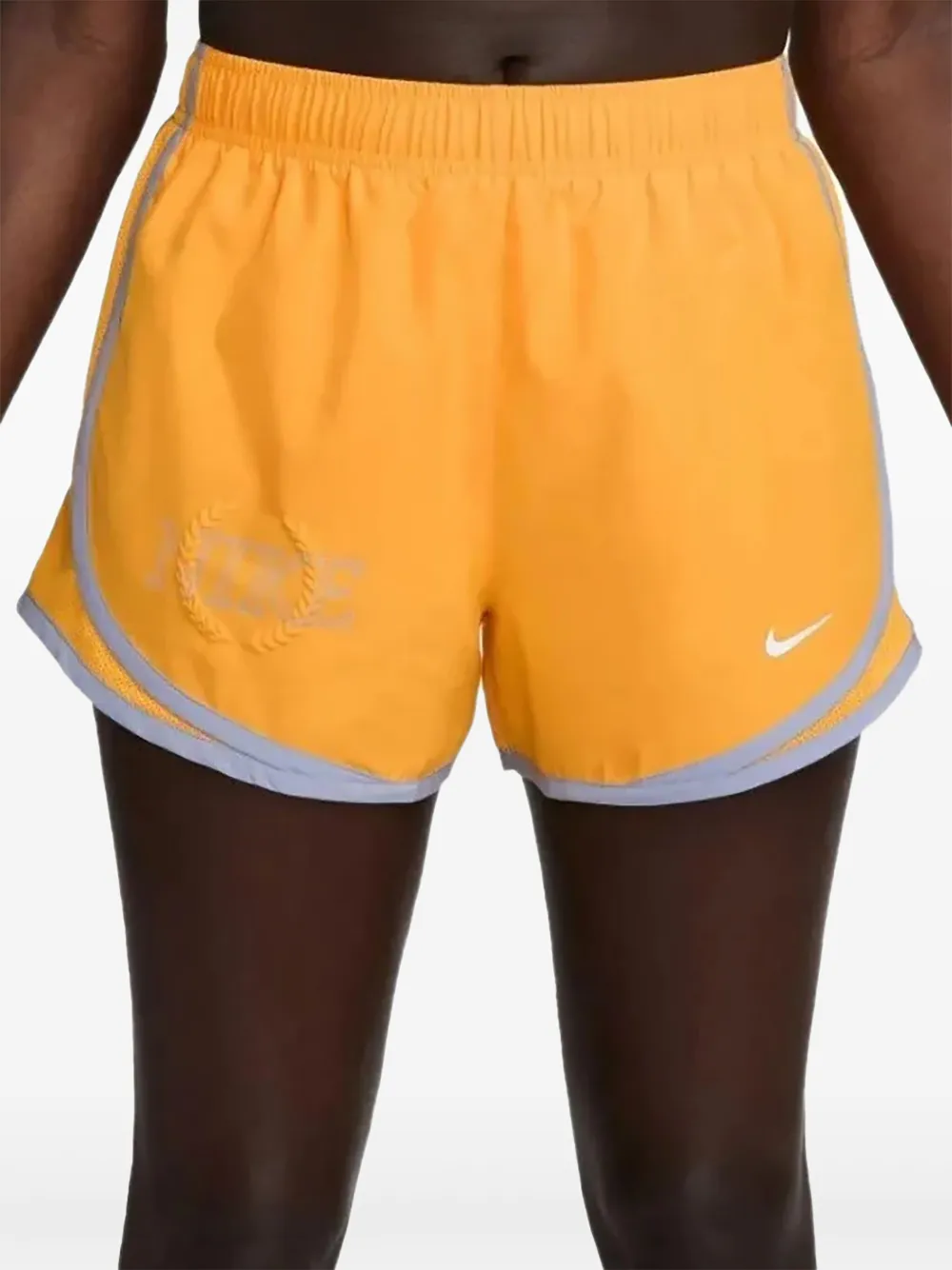 Nike logo-detail shorts - Gelb
